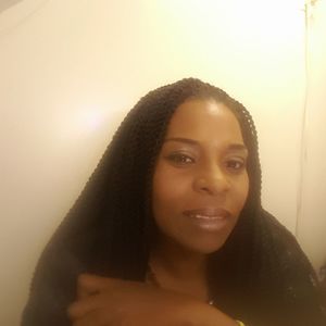 Meet your Posher, Angie